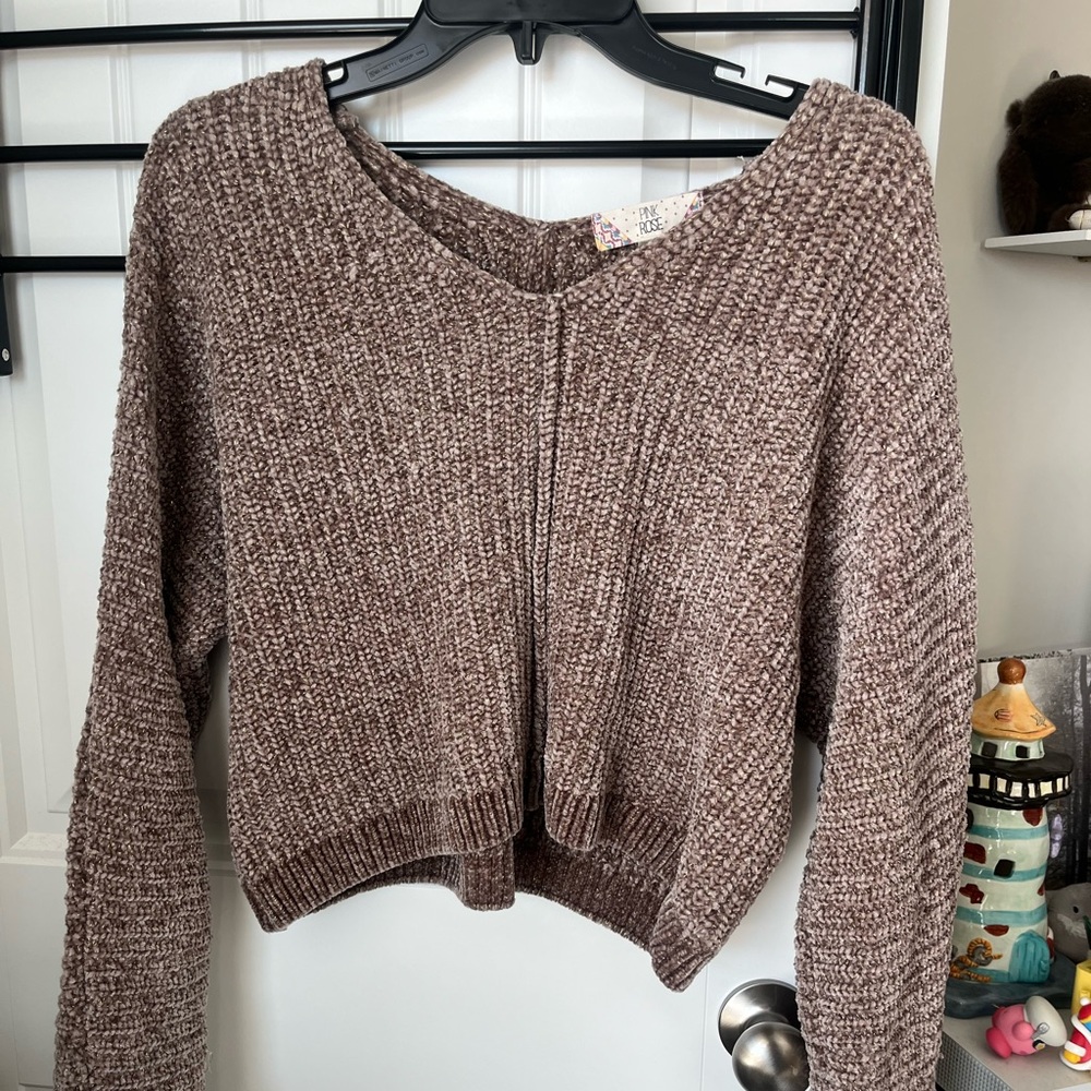 Pink Rose V-Neck Brown Sweater